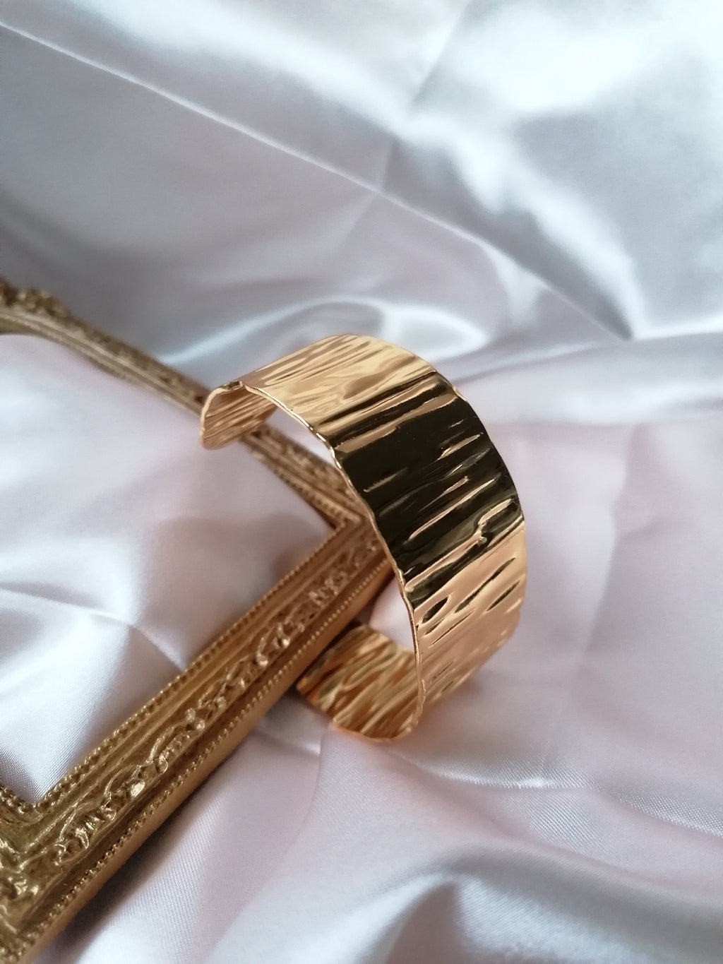 Dina Bracelet Ajustable Doré en Acier Inoxydable - Bijou Femme Élégant