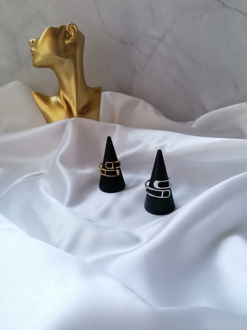 Nina Bague Ajustable Dorée ou Argentée - Acier Inoxydable Femme