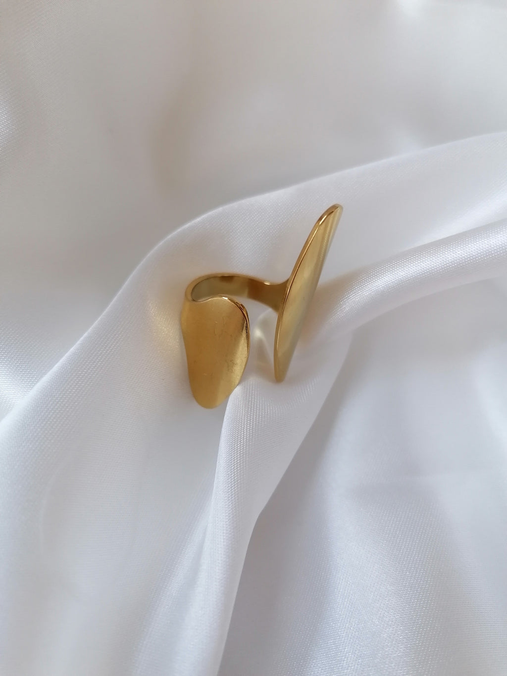 Emyra Bague Ajustable Dorée ou Argentée - Acier Inoxydable Femme