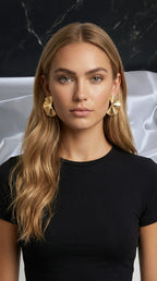 Alma Boucles d'Oreilles Dorées en Acier Inoxydable - Bijou Femme Élégant