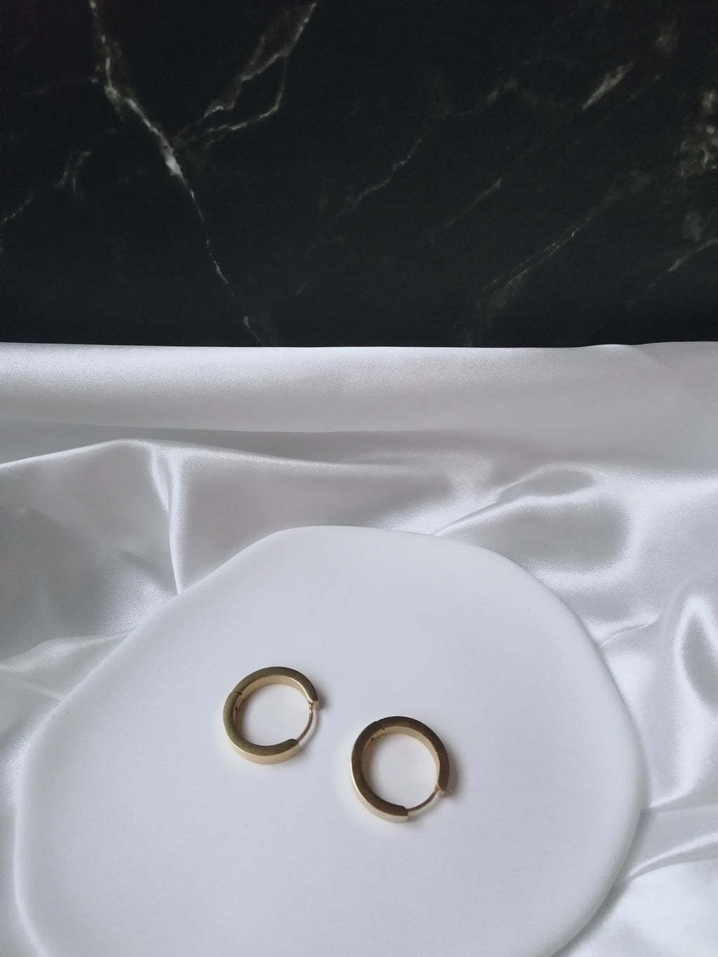Gaia Boucles d'Oreilles Dorées en Acier Inoxydable - Bijou Femme Élégant