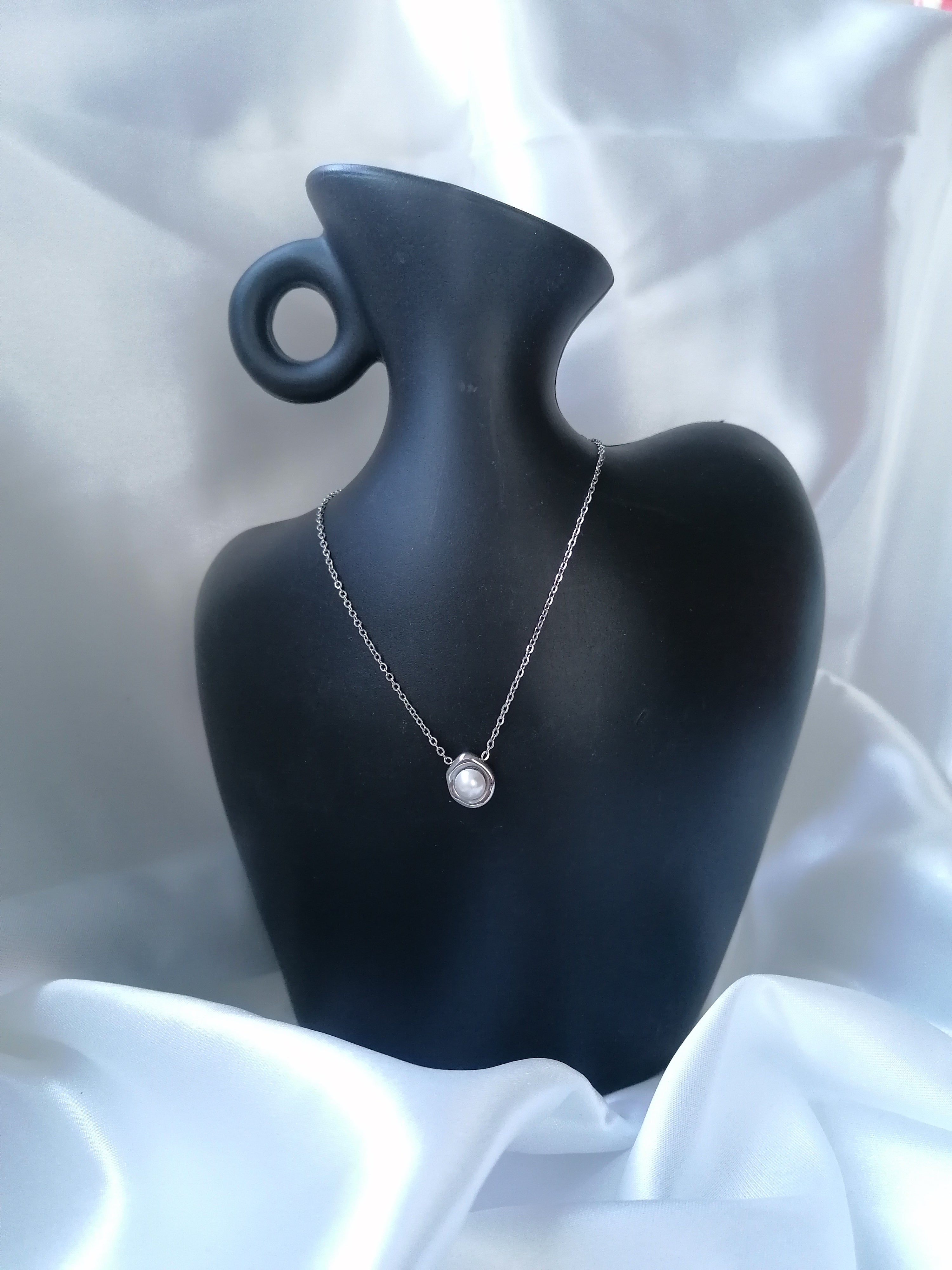 Perla Collier Ajustable Perle Blanche Doré ou Argenté - Acier Inoxydable