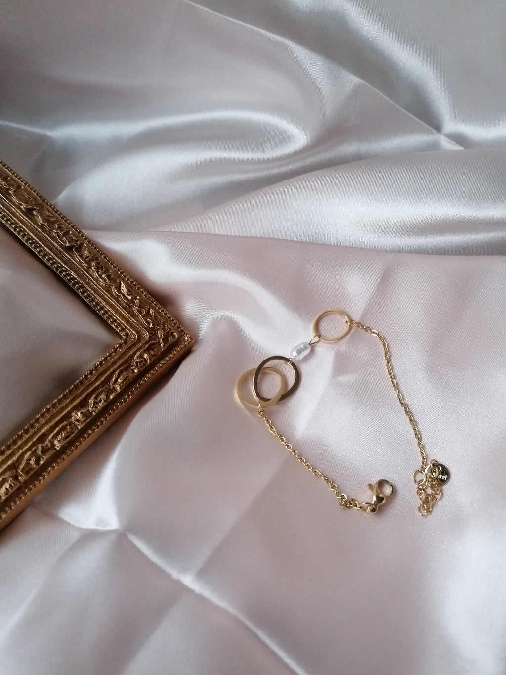 Ayla Bracelet Ajustable Perles et Anneaux Doré ou Argenté - Acier Inoxydable